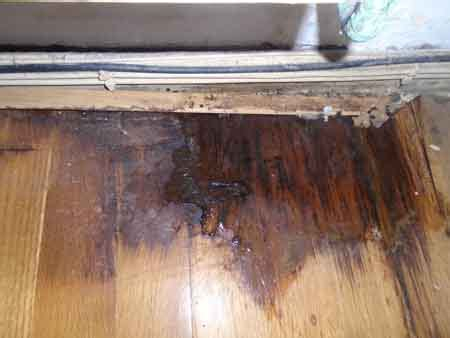 Avoid floor damage from washing machines.
